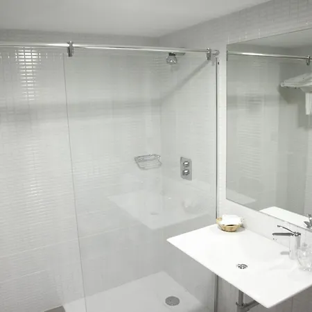 Hotel Cesaraugusta 3*