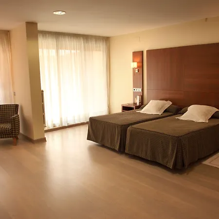 Hotel Cesaraugusta 3*