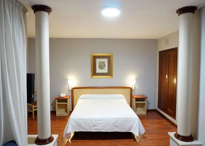 Cesaraugusta Hotel 3*