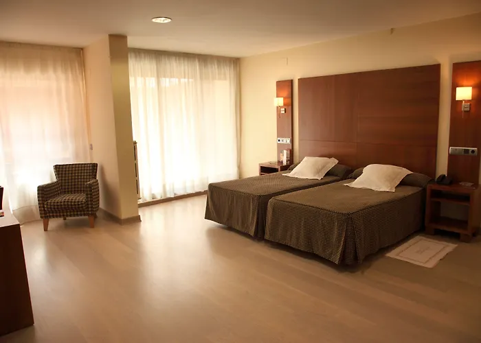 فندق Cesaraugusta 3*