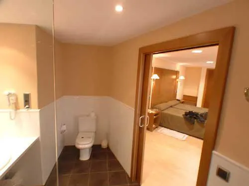 فندق Cesaraugusta 3*